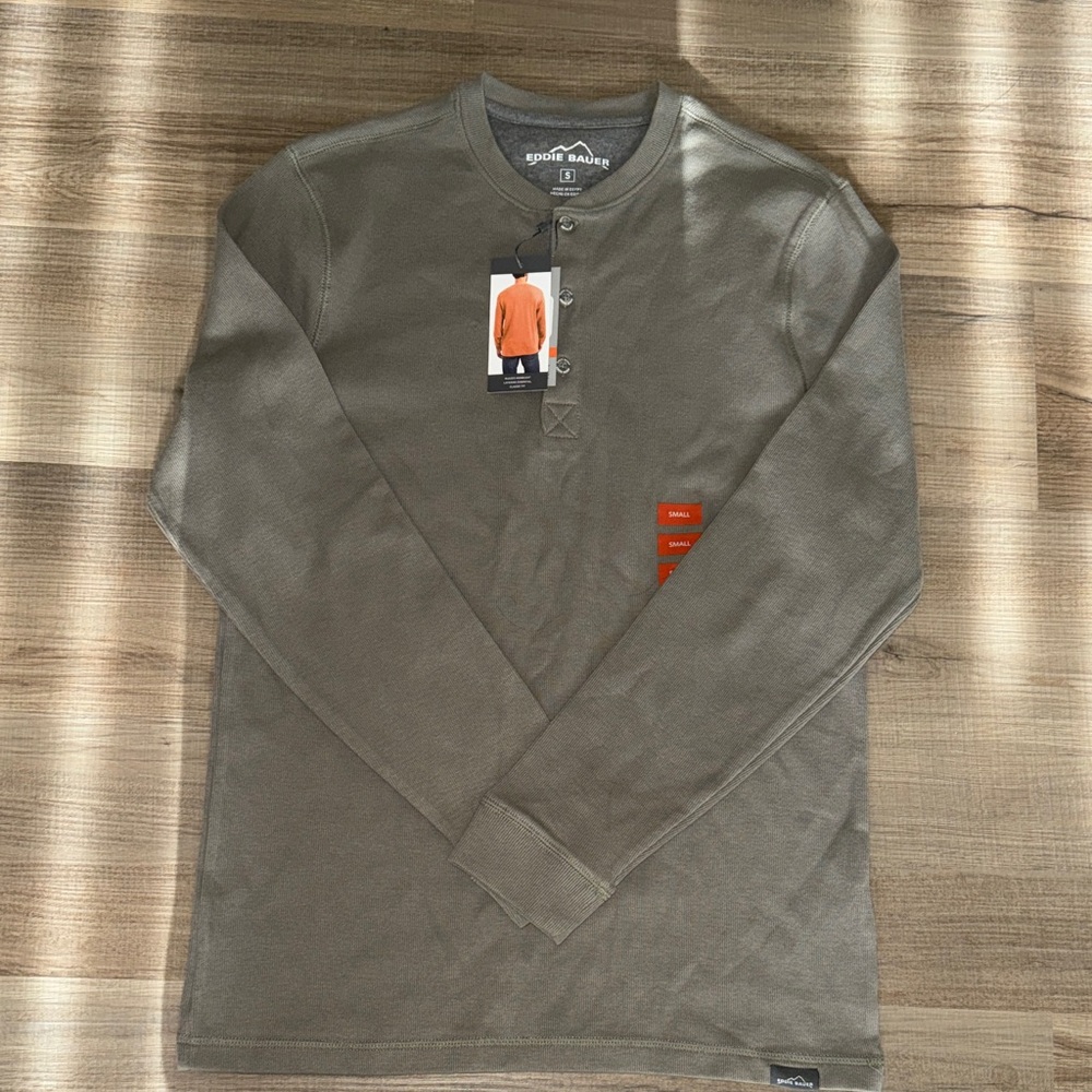 Eddie Bauer Men's Long Sleeve Henley in Olive